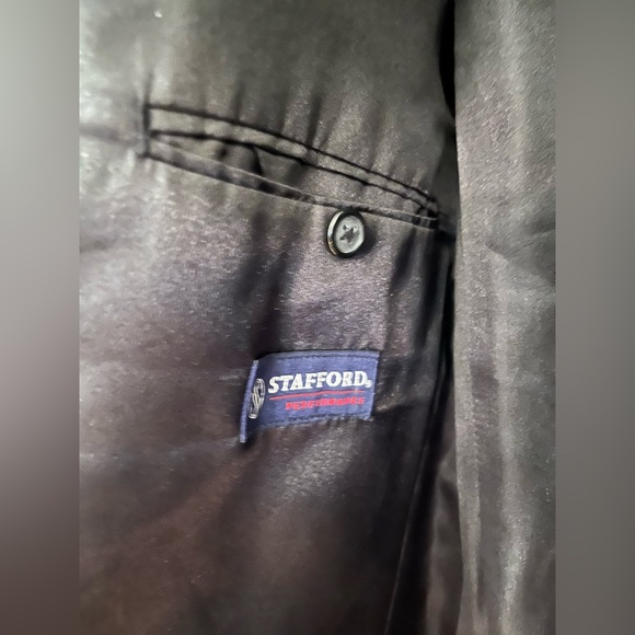 Double breasted wool coat - Picture 5 of 6